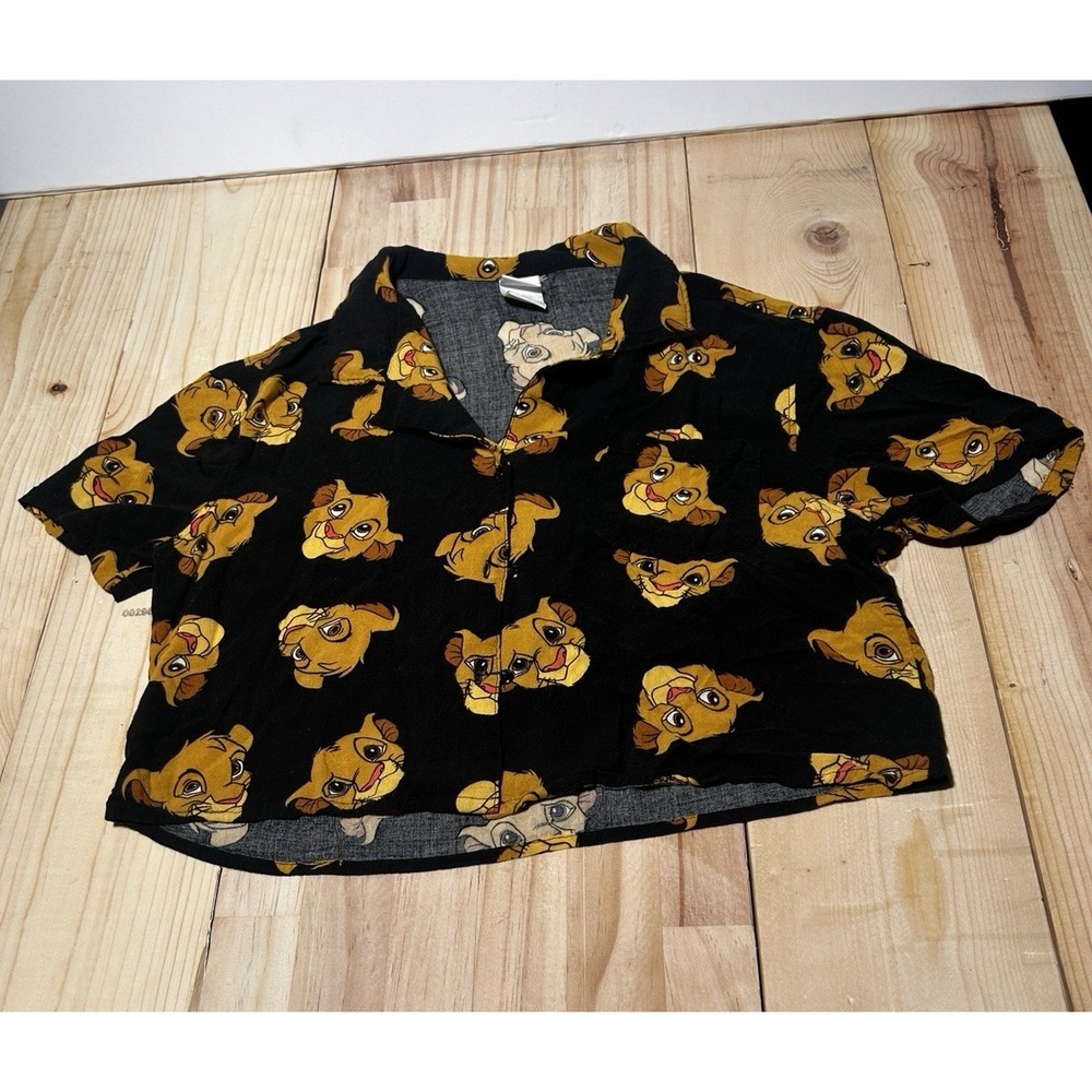 Disney Shirt Womens XS Black Button Up Crop Top Lion King Simba Casual Pocket
